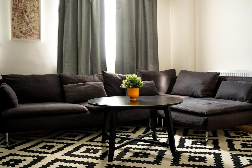 Special Luxury Air-conditioned In Kadikoy Daire