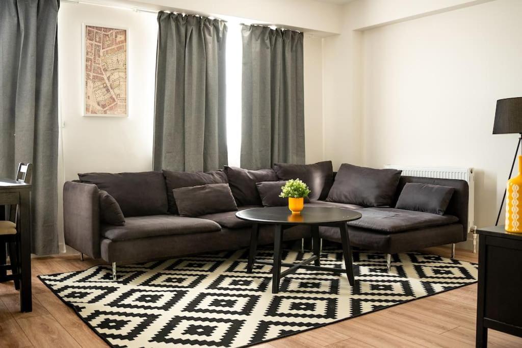 Special Luxury Air-conditioned In Kadikoy
